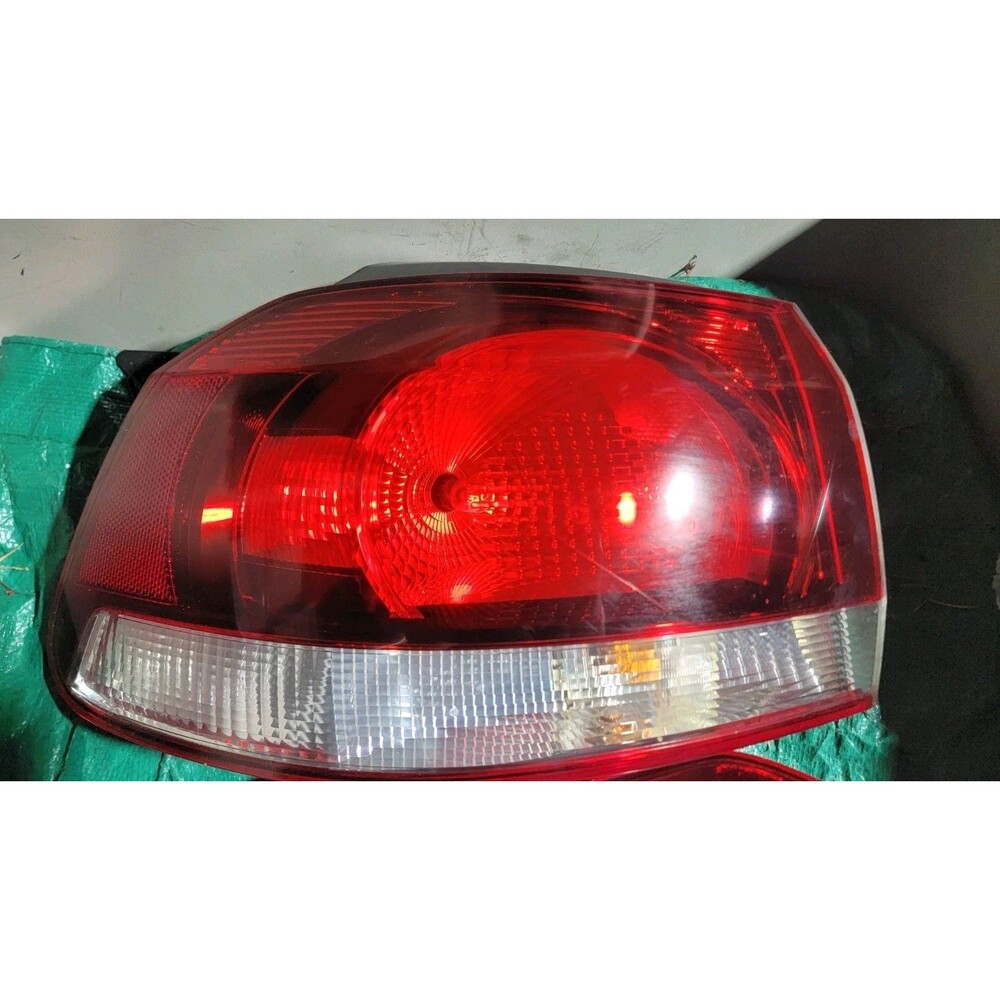 2010 2014 Volkswagen Golf - Outer Left Tail Light - 5K0945095G - Driver Side